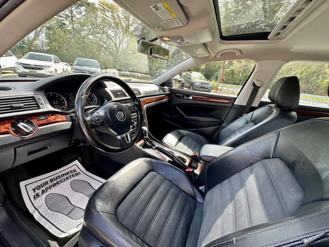 Used 2013 Volkswagen Passat 2.5 SEL Premium image 9