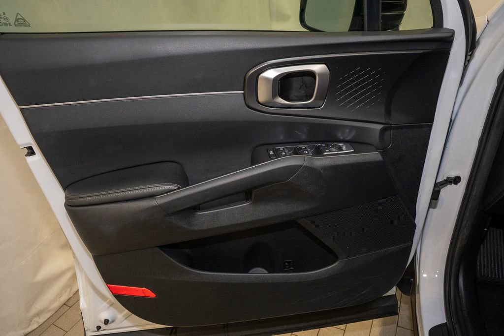 Certified 2021 Kia Sorento S image 11