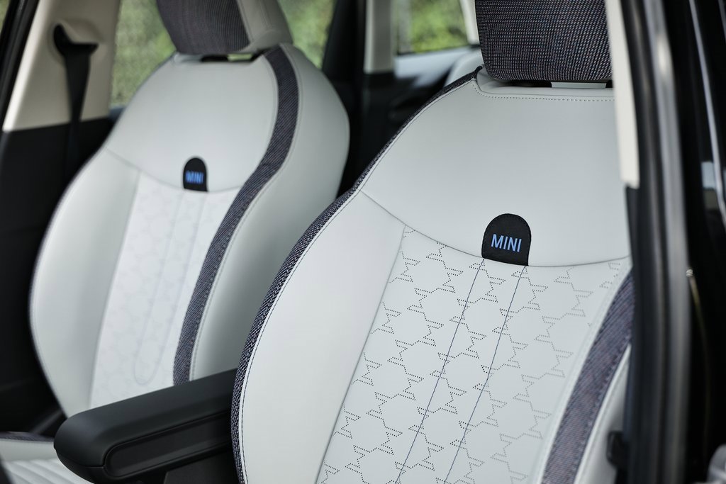 New 2025 MINI Cooper S image 22