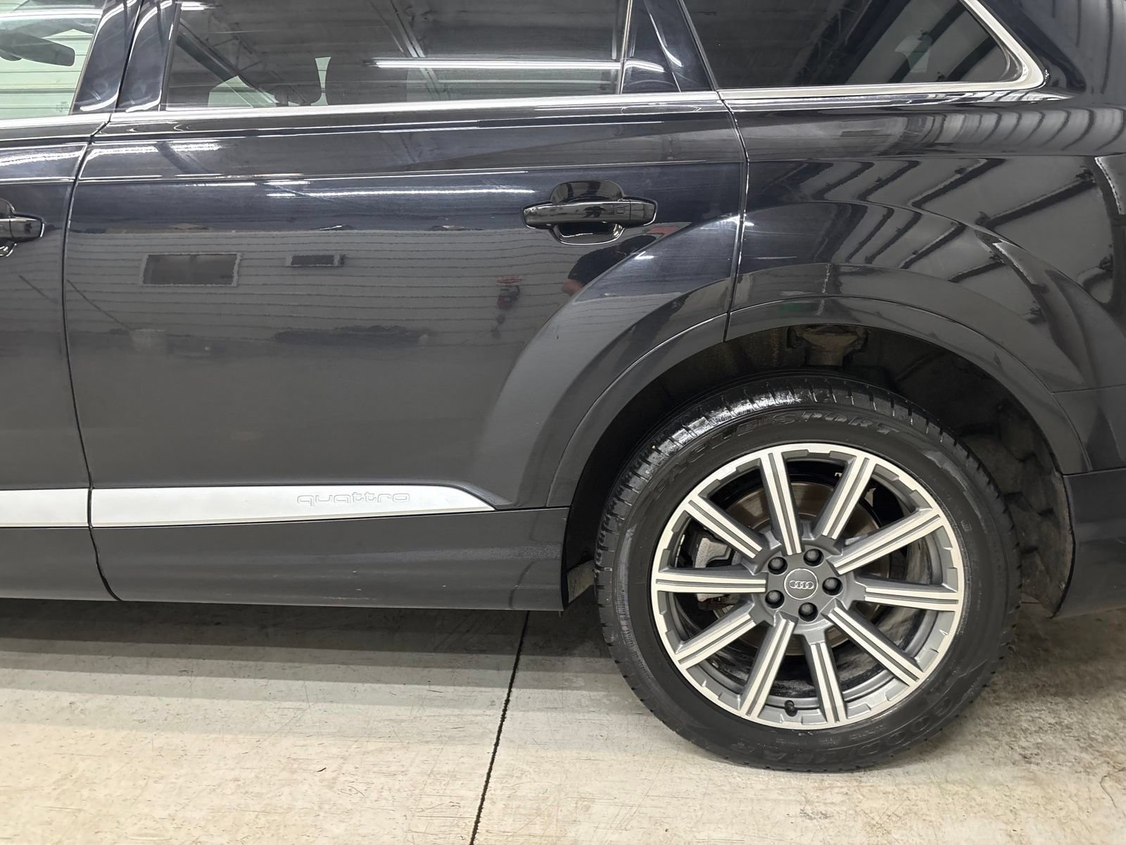 Used 2019 Audi Q7 3.0T Premium Plus w/ Premium Plus Package AWD/4WD image 6