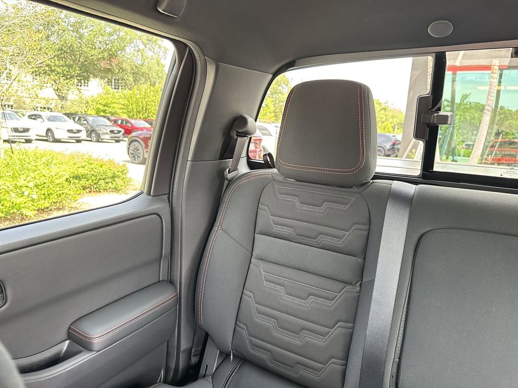 Used 2025 Nissan Frontier PRO-4X w/ Pro Convenience Package AWD/4WD image 17