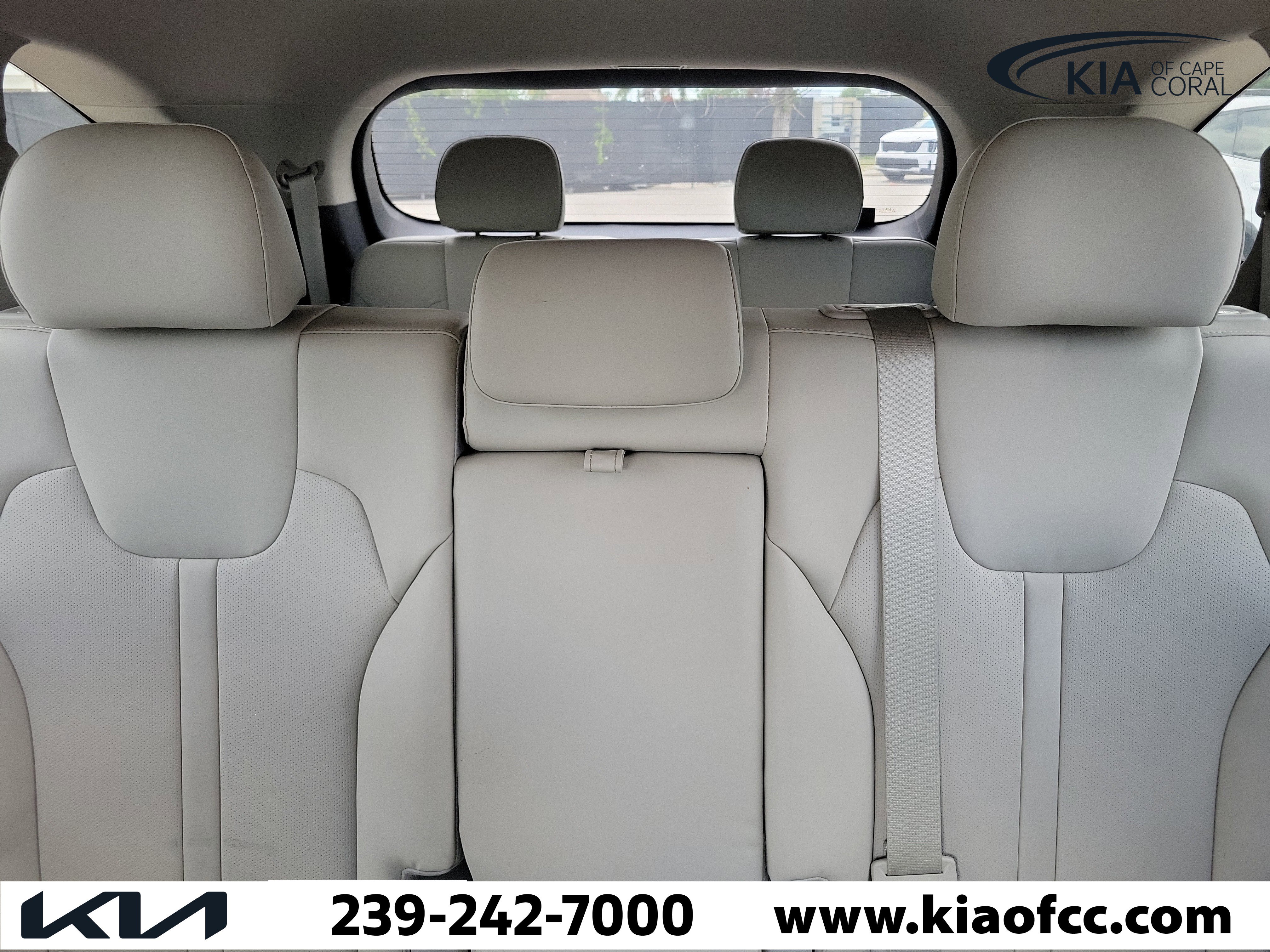 Used 2022 Kia Sorento S FWD image 13