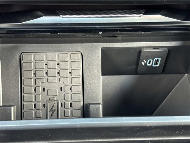 New 2026 Ford F250 Platinum w/ FX4 Off-Road Package image 25