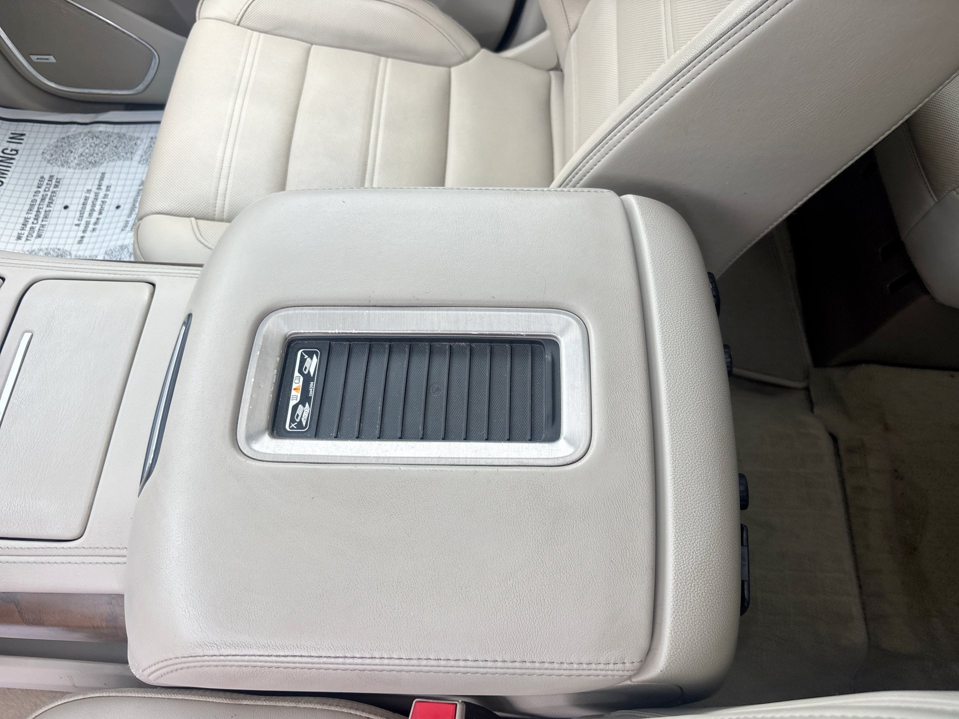 Used 2019 GMC Yukon XL Denali w/ Open Road Package RWD image 24
