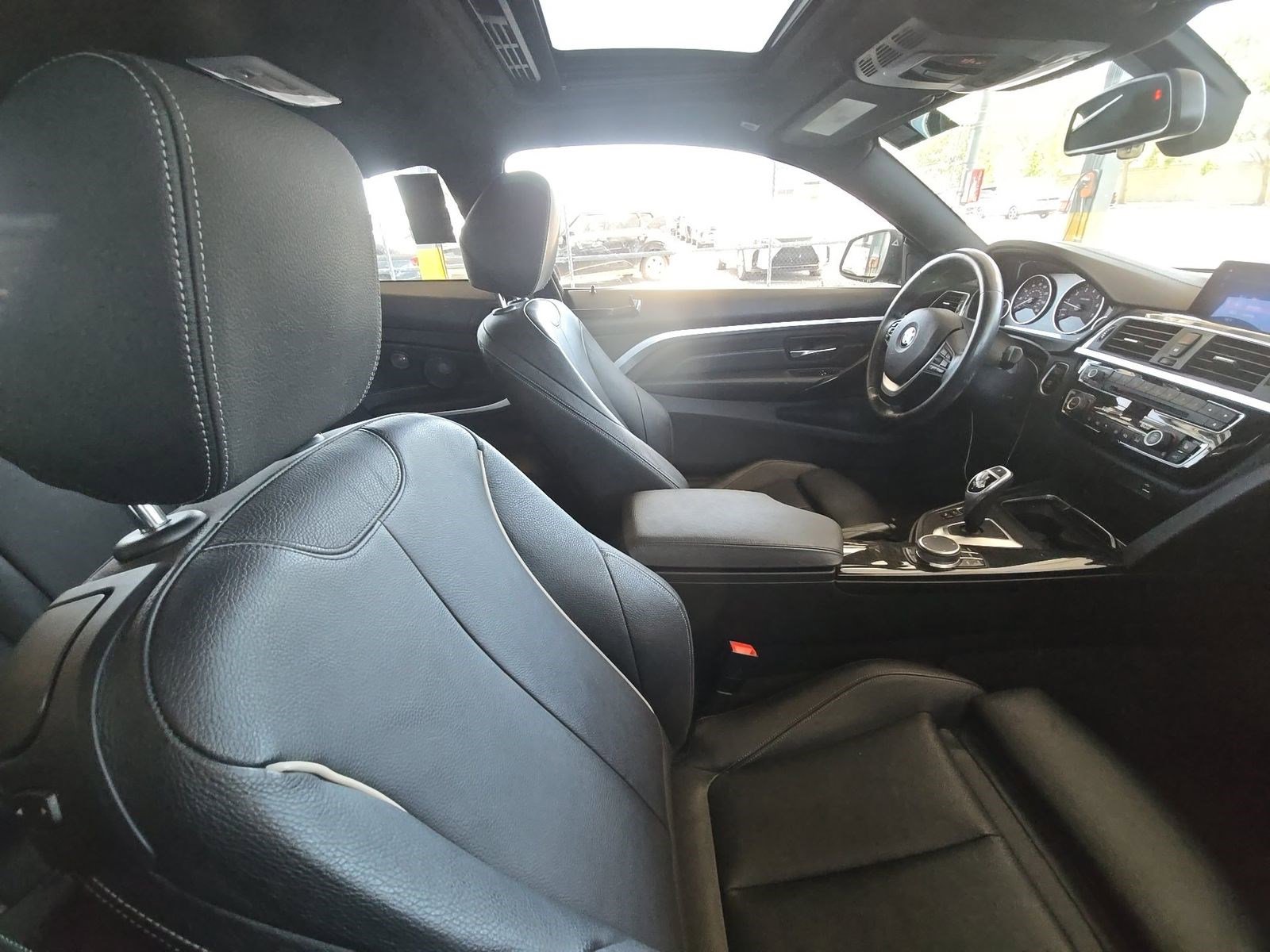 Used 2019 BMW 440i Coupe w/ Executive Package RWD image 11