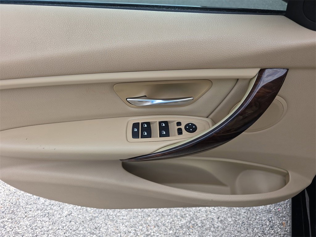 Used 2015 BMW 328i Sedan image 18