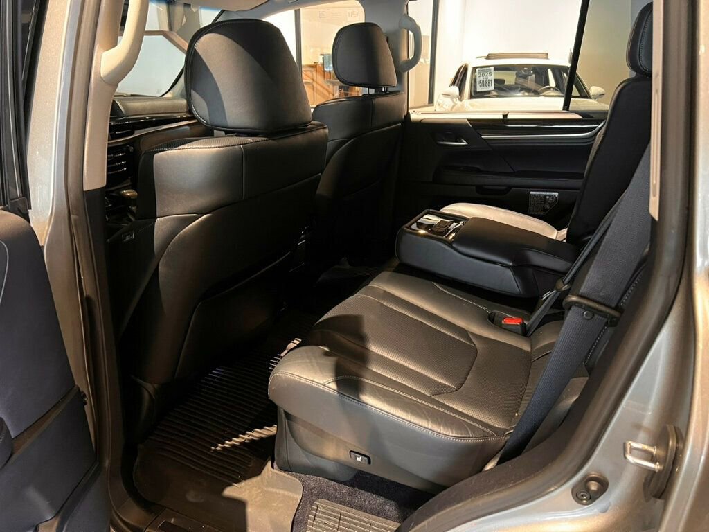 Used 2018 Lexus LX 570 4WD image 23