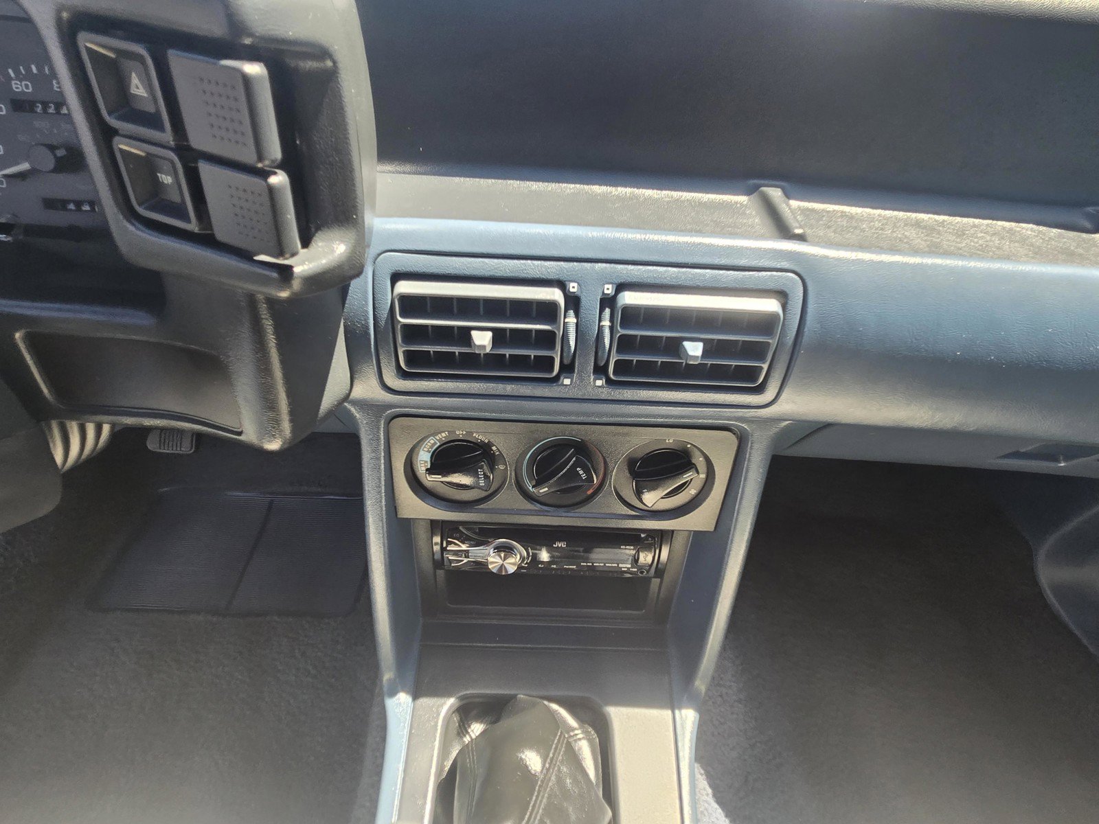 Used 1989 Ford Mustang LX RWD image 6