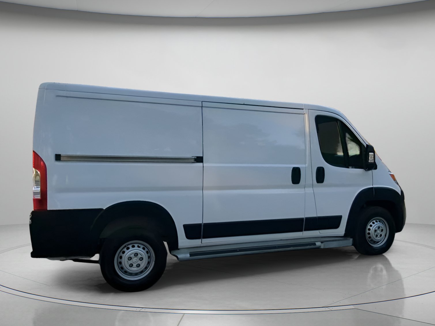 Used 2025 RAM ProMaster 2500 w/ U-Haul Equipment Group FWD image 30