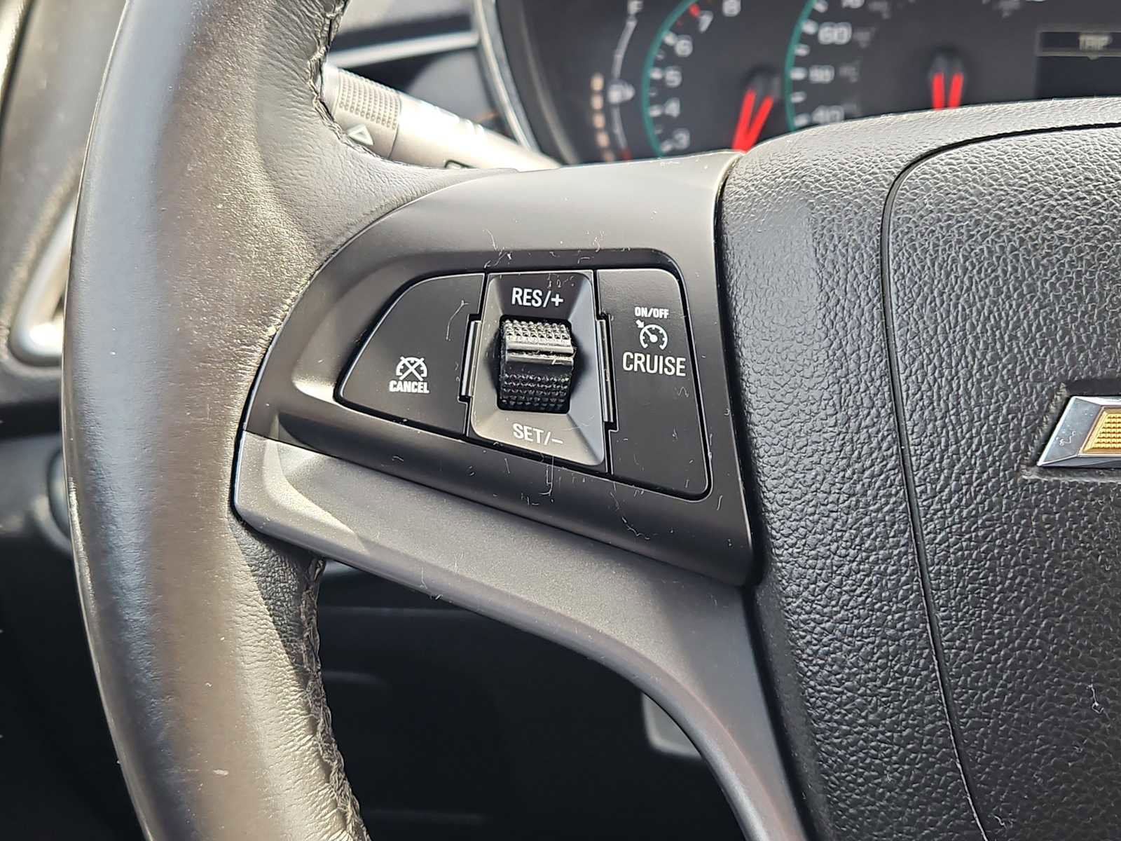 Used 2017 Chevrolet Trax LT w/ LT Convenience Package image 21