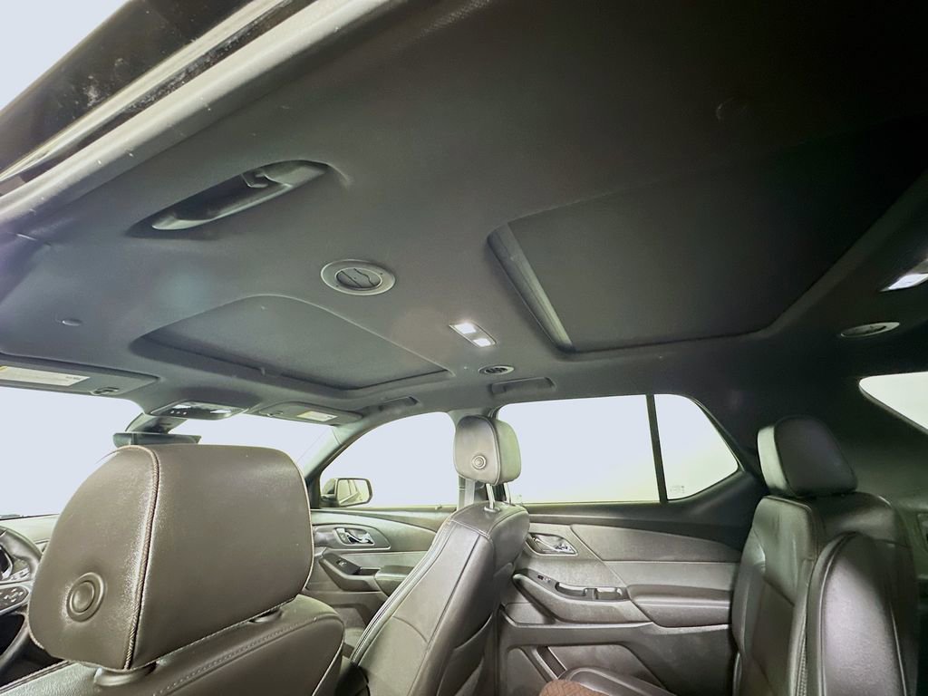 Used 2023 Chevrolet Traverse High Country image 13