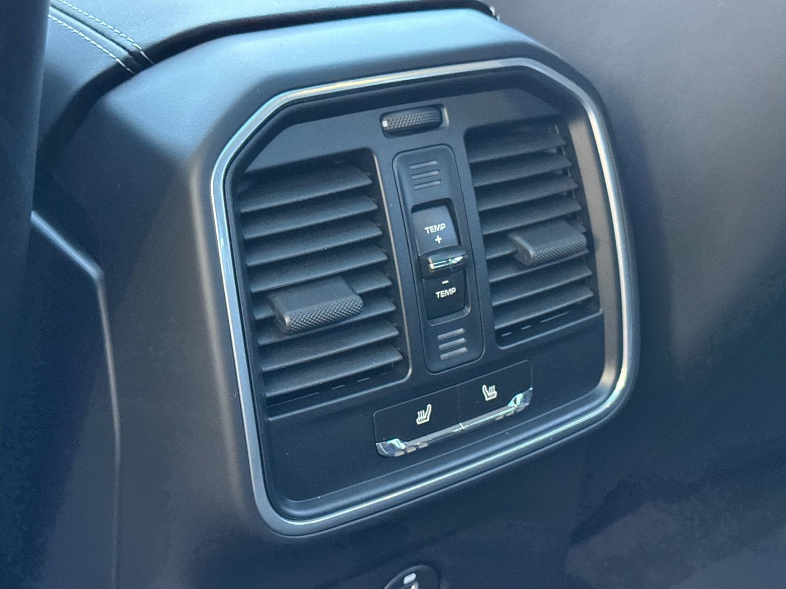 New 2026 Porsche Macan S image 15