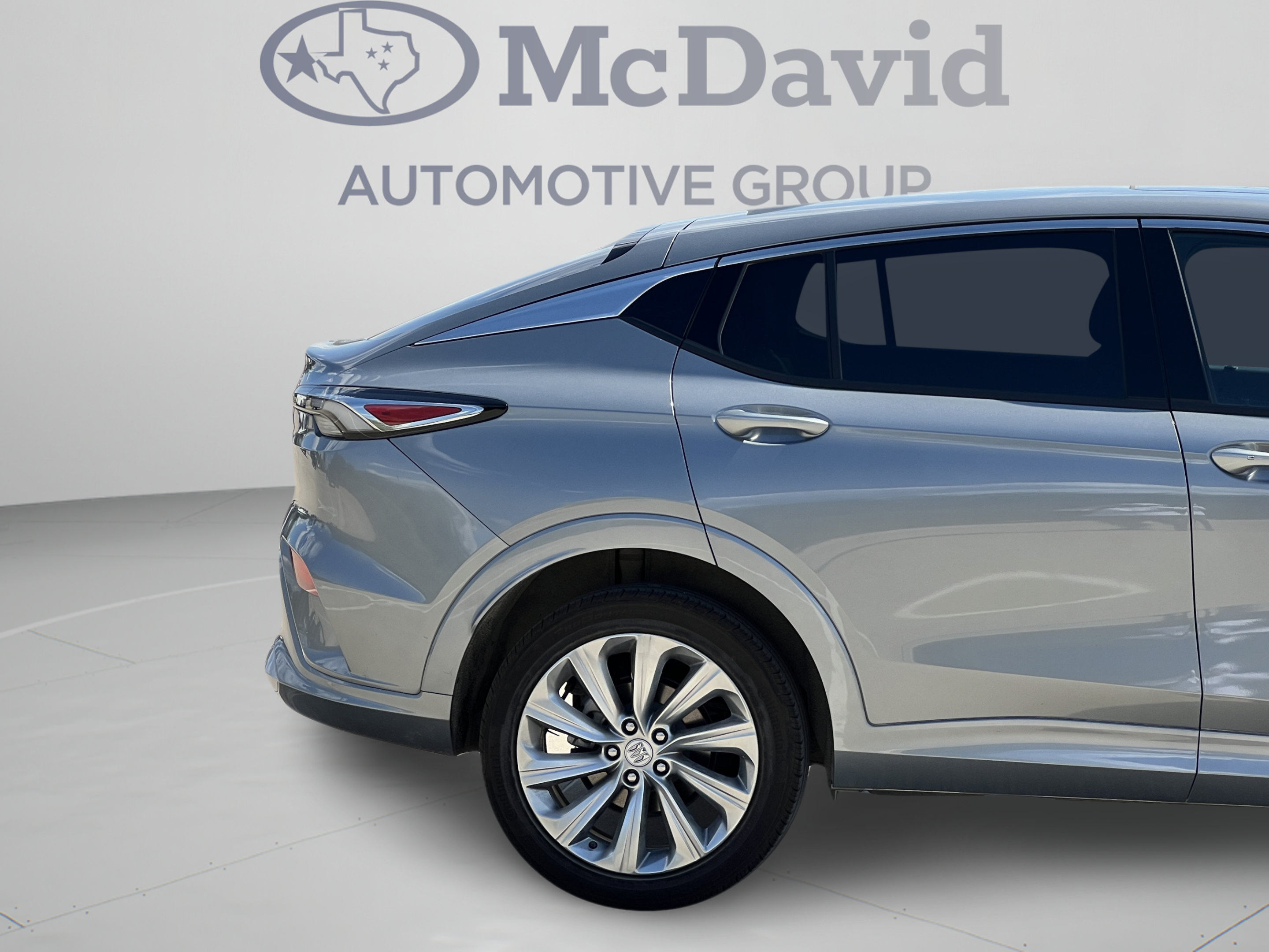 Used 2025 Buick Envista Avenir FWD image 33