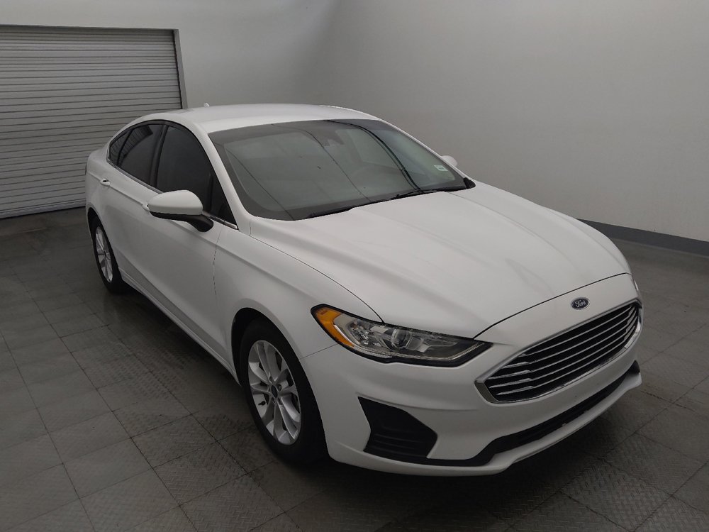 Used 2020 Ford Fusion SE FWD image 13