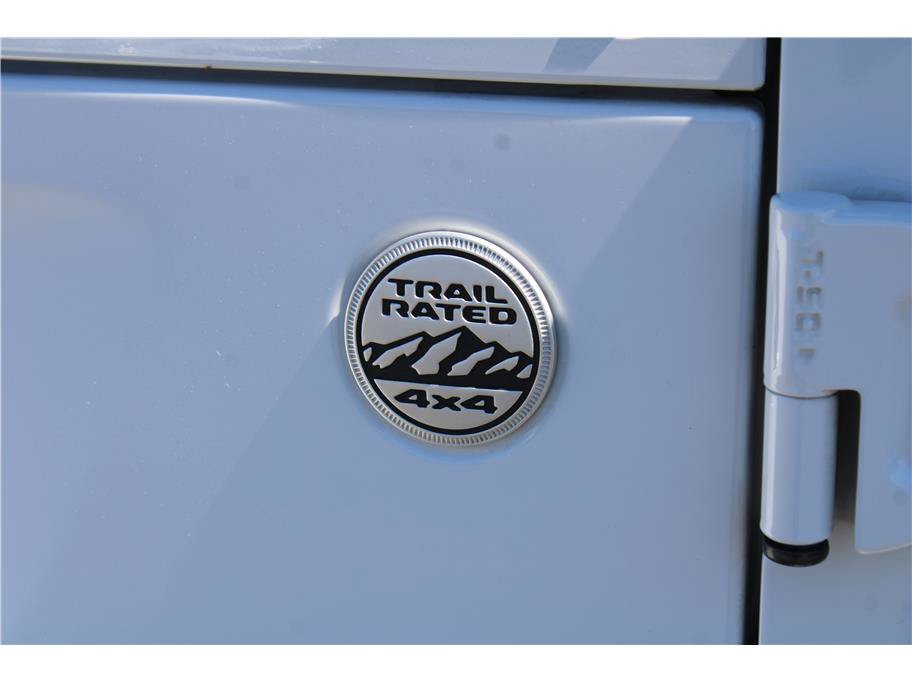 Used 2020 Jeep Wrangler Unlimited Sahara AWD/4WD image 31