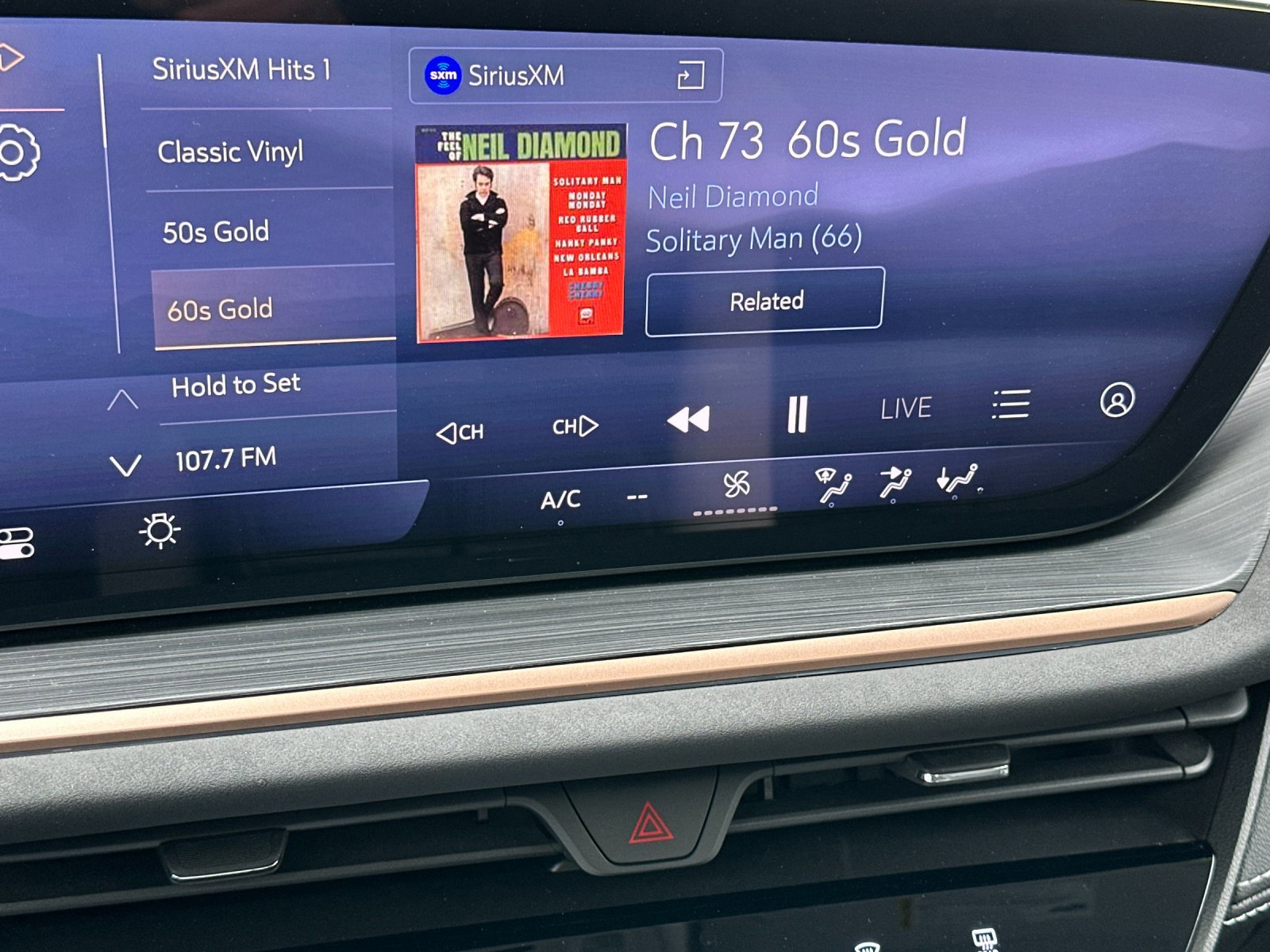 Used 2025 Buick Envision Sport Touring image 18