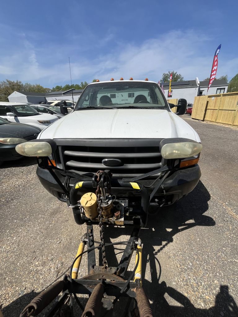 Used 2000 Ford F450 2WD Regular Cab Super Duty image 3