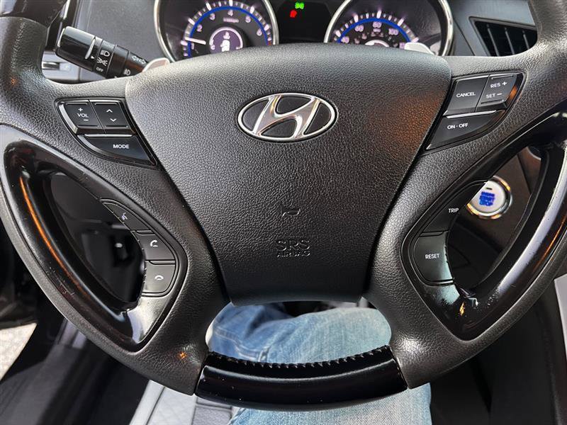 Used 2013 Hyundai Sonata SE FWD image 22