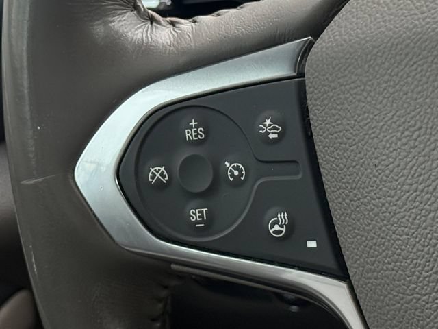 Used 2018 Chevrolet Traverse Premier w/ Driver Confidence II Package FWD image 10