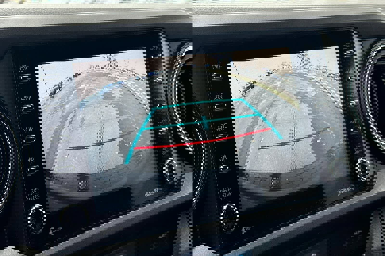 Used 2021 Toyota Tacoma TRD Off-Road image 19