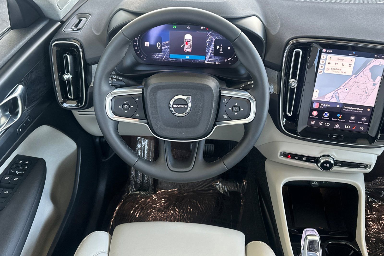 New 2026 Volvo XC40 B5 Plus w/ Protection Package Premier AWD/4WD image 14