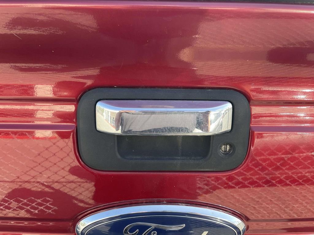 Used 2014 Ford F150 XLT w/ XLT Chrome Package image 33