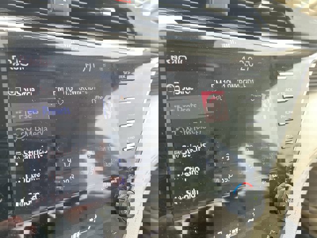 Used 2018 Toyota Camry XLE image 13