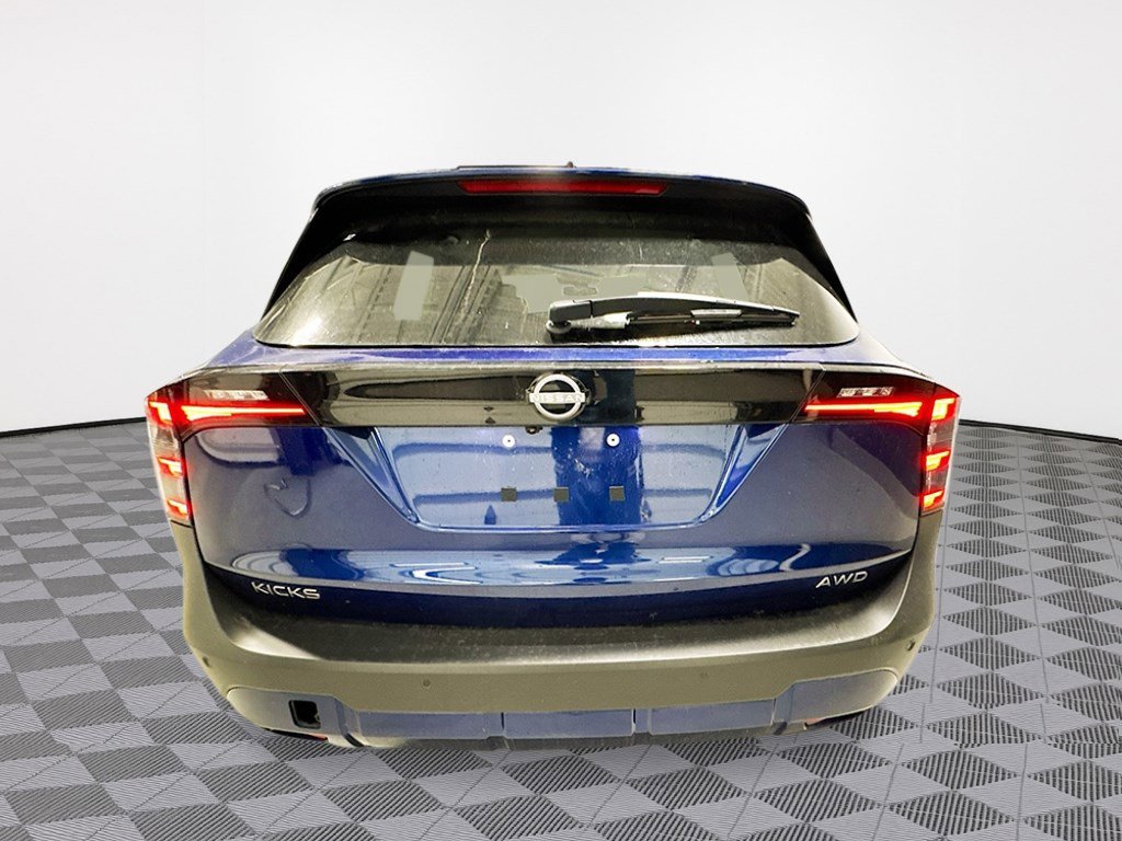 Used 2026 Nissan Kicks SV w/ Charging Package AWD/4WD image 4