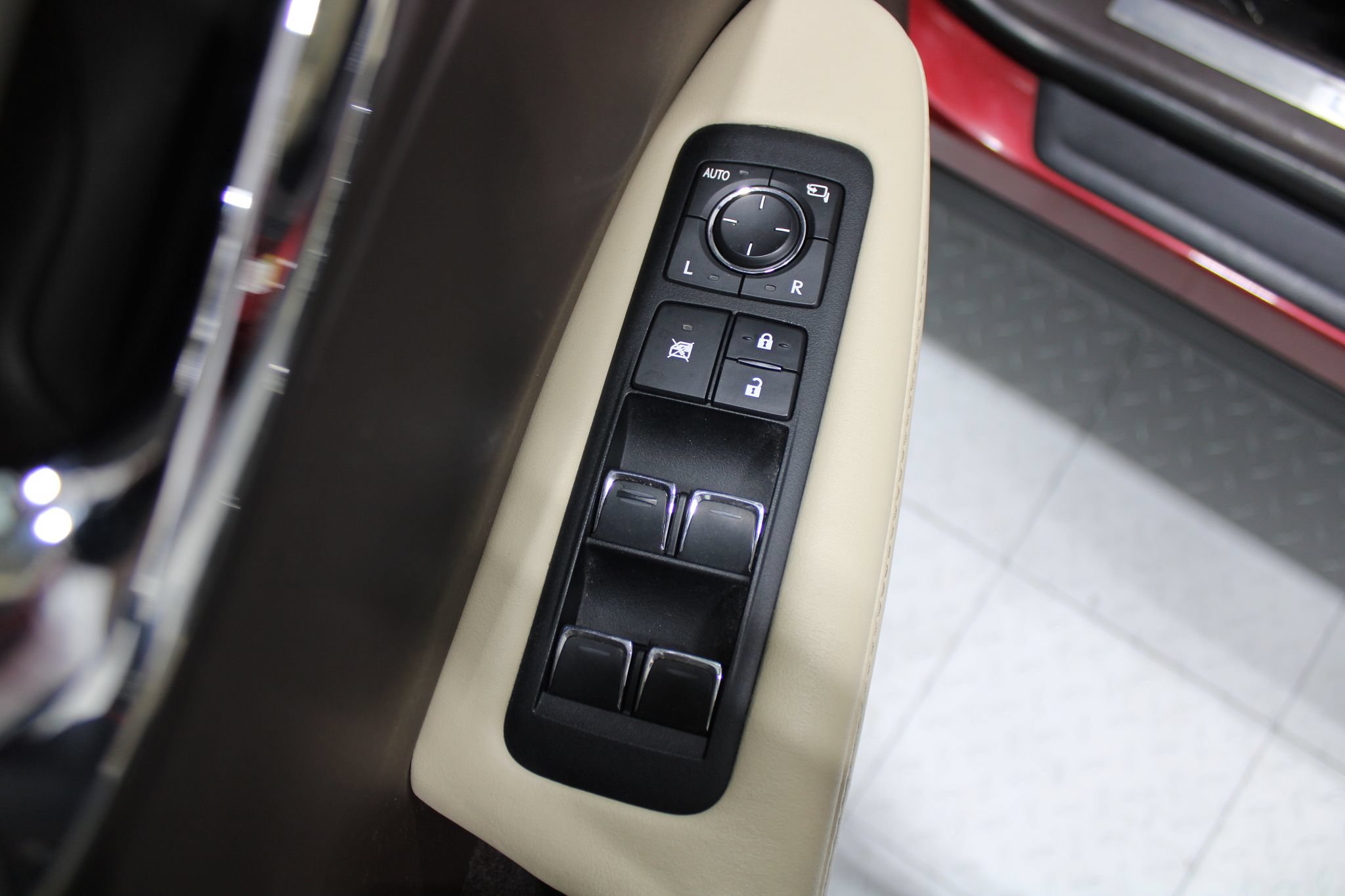 Used 2016 Lexus RX 450h AWD w/ Luxury Package image 45