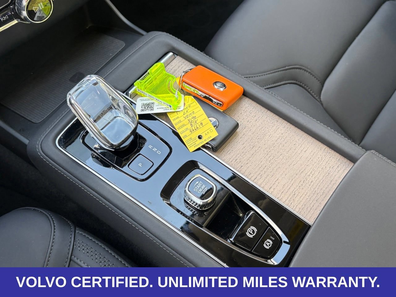 Certified 2025 Volvo XC90 B6 Plus AWD/4WD image 19