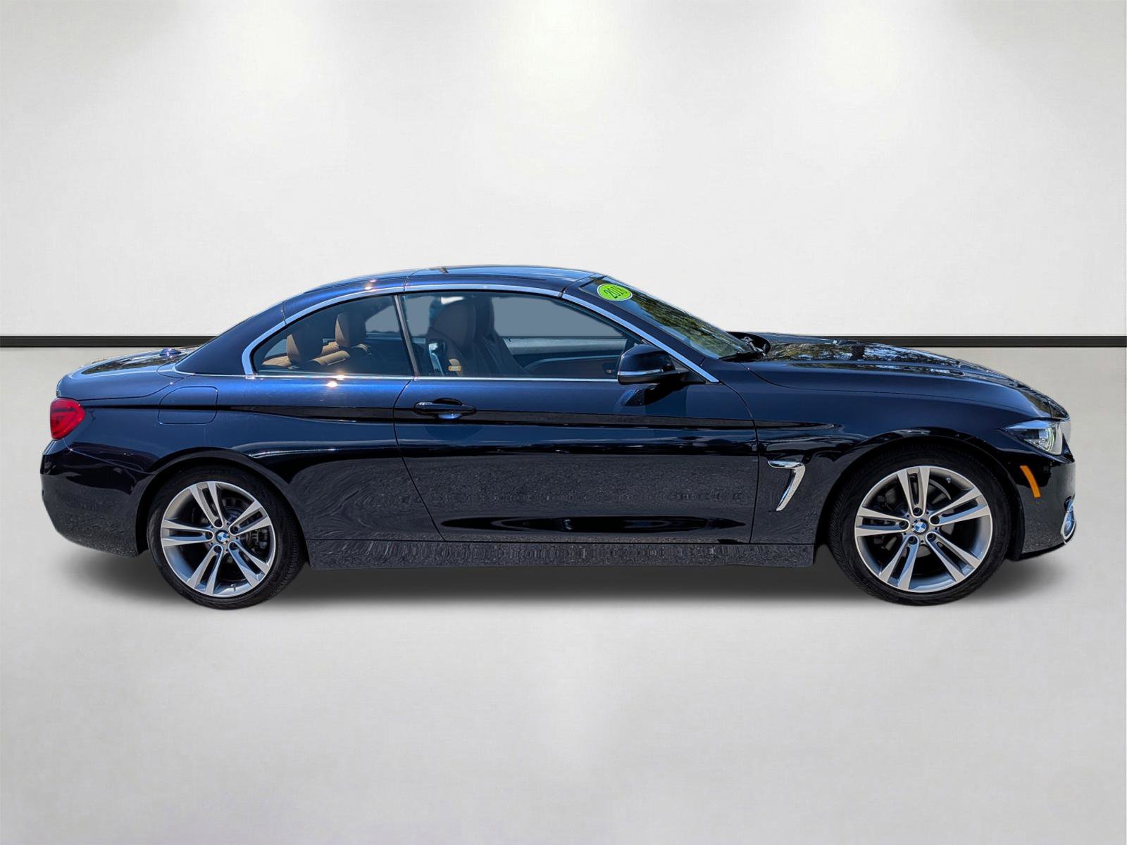 Used 2018 BMW 430i Convertible RWD image 3