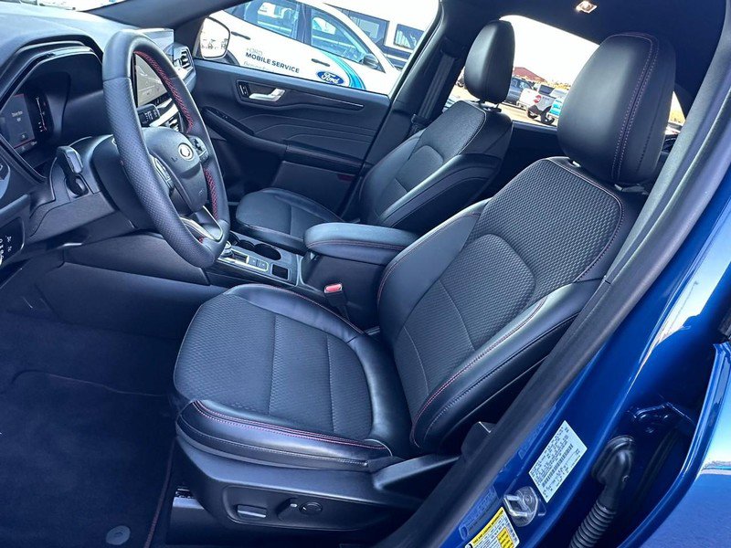 Used 2023 Ford Escape ST-Line w/ Tech Pack #1 image 7