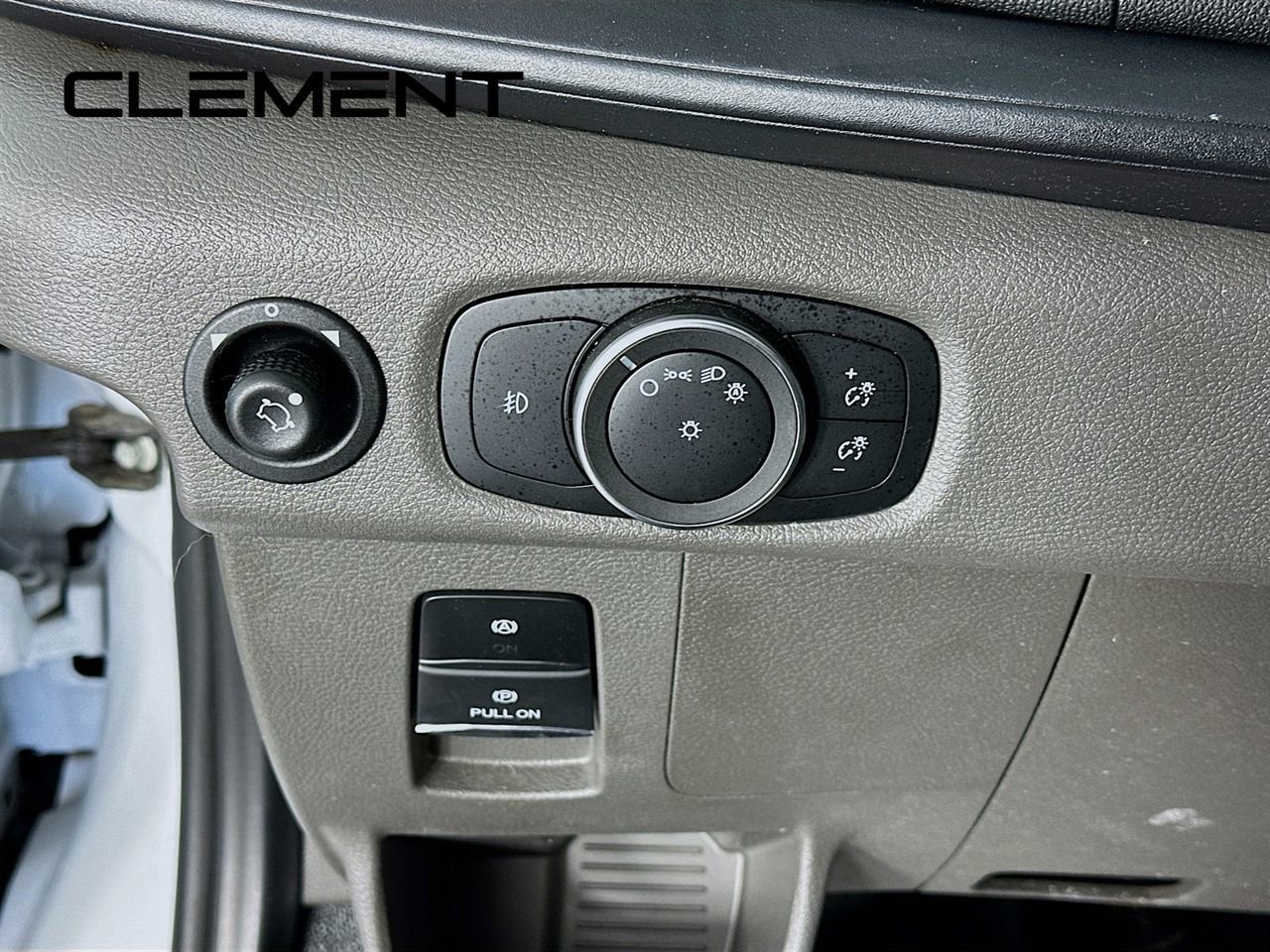 Used 2024 Ford Transit 250 Low Roof w/ Exterior Upgrade Package image 14