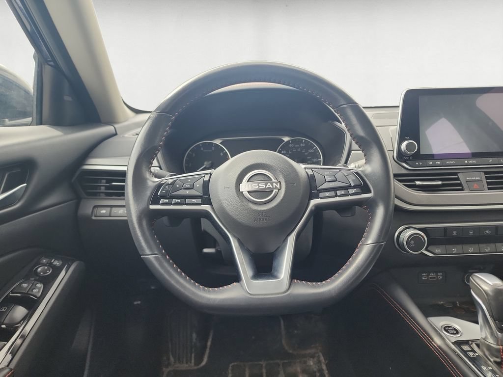 Used 2024 Nissan Altima 2.5 SR AWD/4WD image 13
