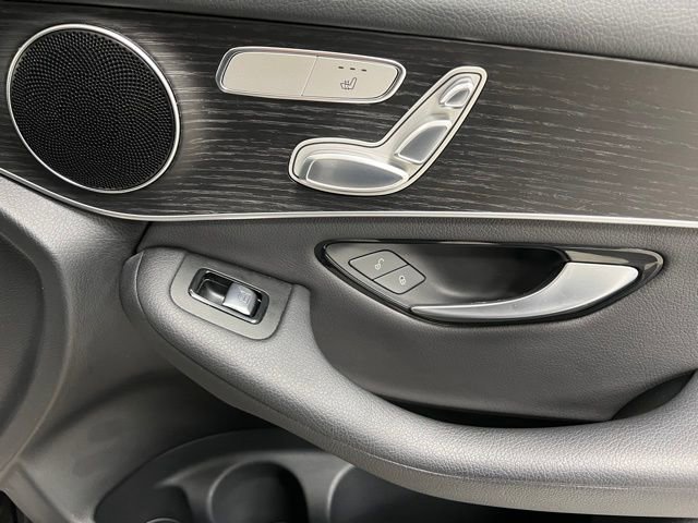 Used 2021 Mercedes-Benz GLC 300 4MATIC image 54