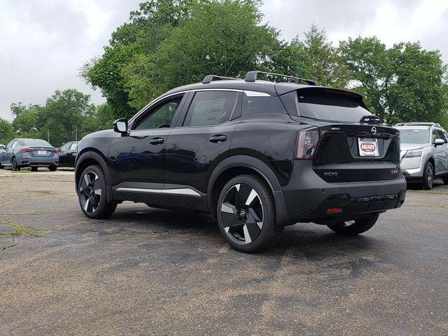 New 2025 Nissan Kicks SR w/ SR Premium Package image 4