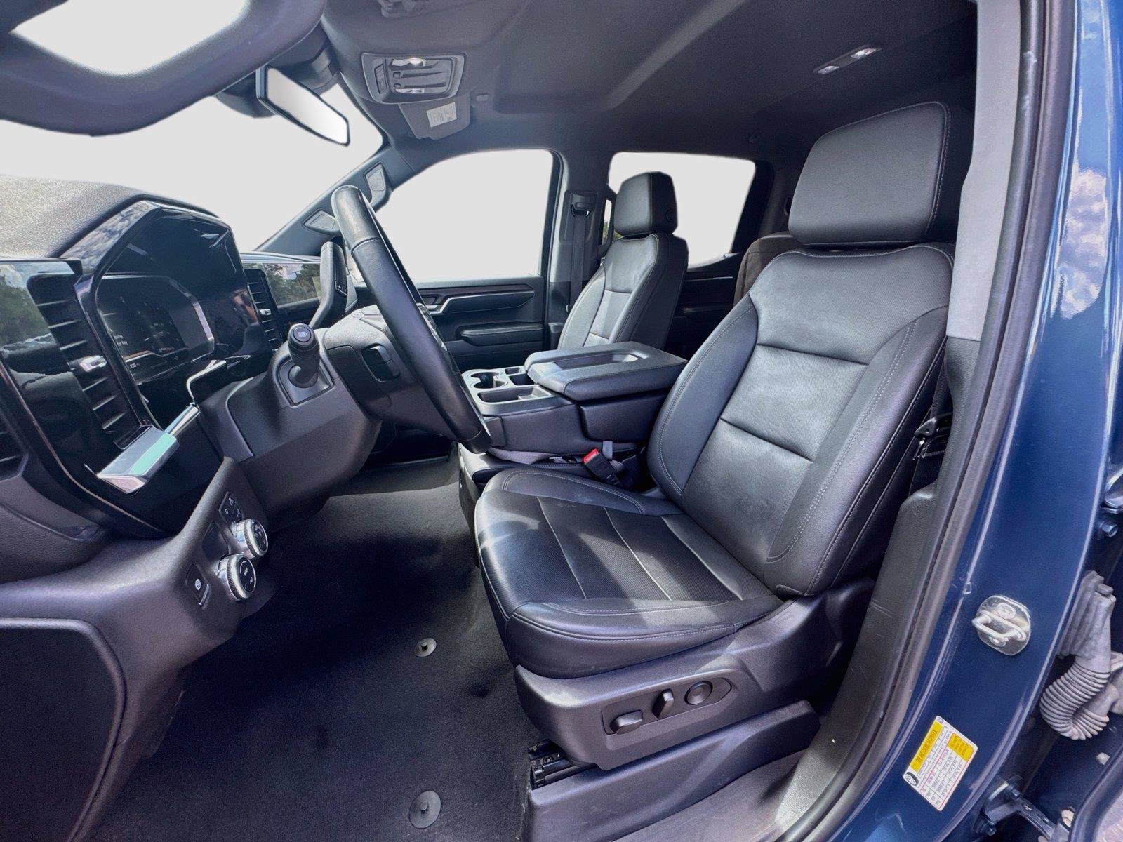 Used 2024 GMC Sierra 1500 SLT RWD image 9