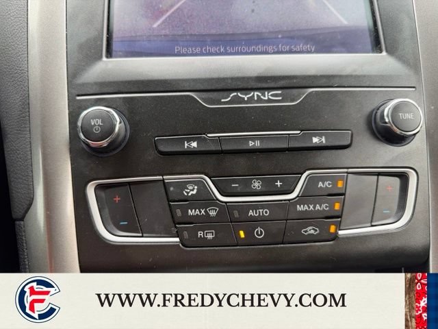 Used 2020 Ford Fusion SE FWD image 17