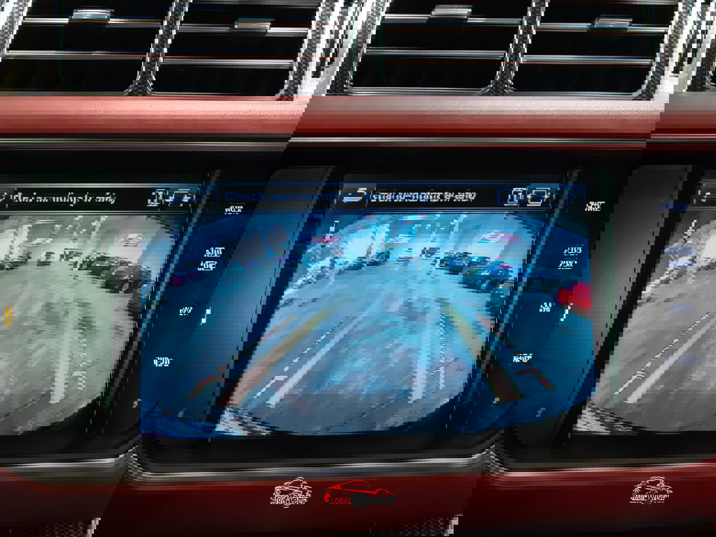 Used 2014 Land Rover Range Rover Autobiography image 38