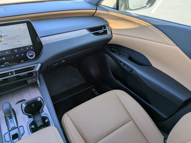 Certified 2025 Lexus RX 350 Premium w/ Accessory Package (Z1) image 23