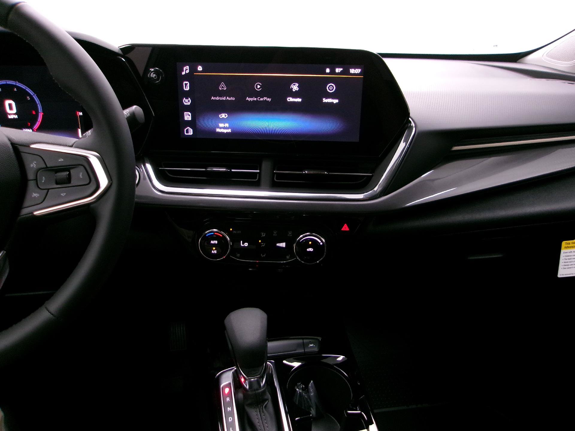 New 2026 Chevrolet Trax ACTIV w/ Sunroof Package FWD image 11