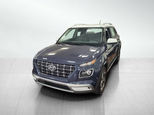 Used 2025 Hyundai Venue Limited FWD image 10