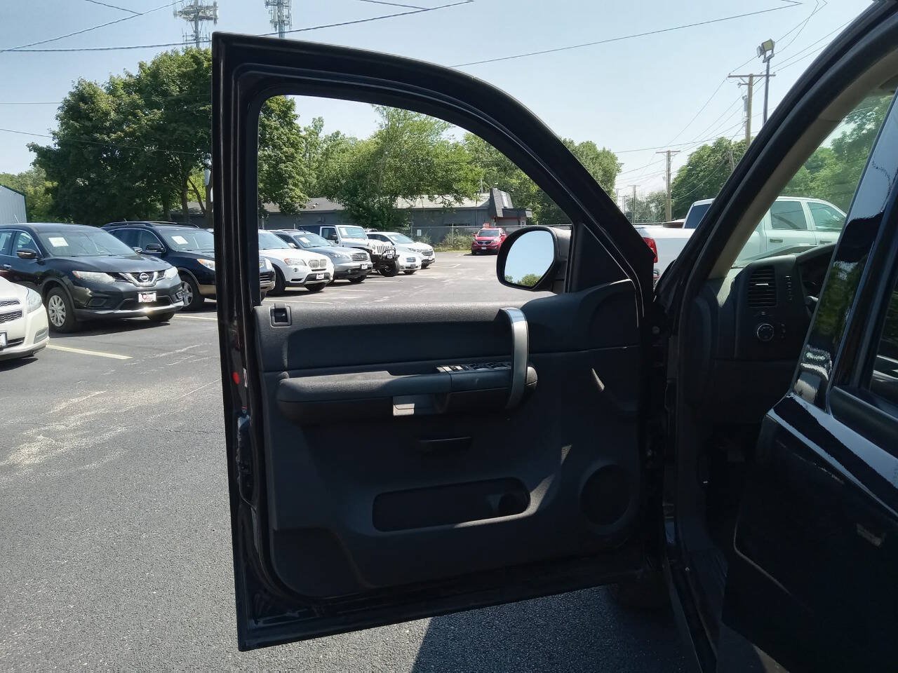 Used 2007 Chevrolet Silverado 1500 LT w/ 1LT Convenience Package AWD/4WD image 16