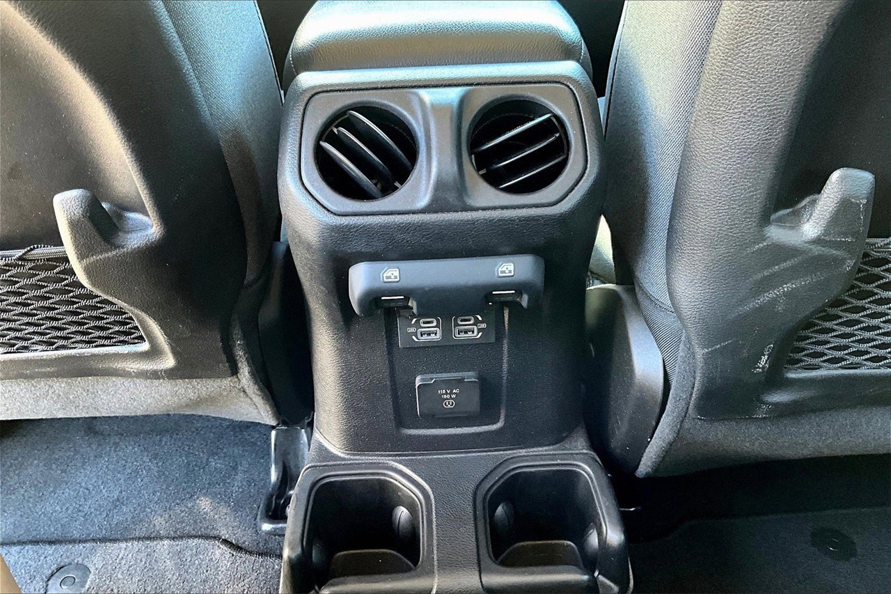 Used 2024 Jeep Wrangler Unlimited Rubicon image 14