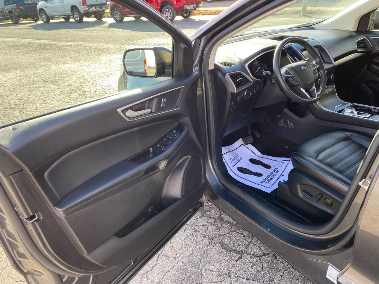 Used 2020 Ford Edge SEL w/ Convenience Package image 11