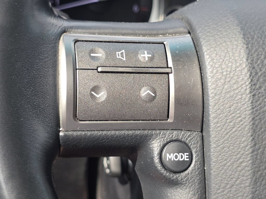 Used 2014 Lexus GX 460 w/ Premium Package AWD/4WD image 26