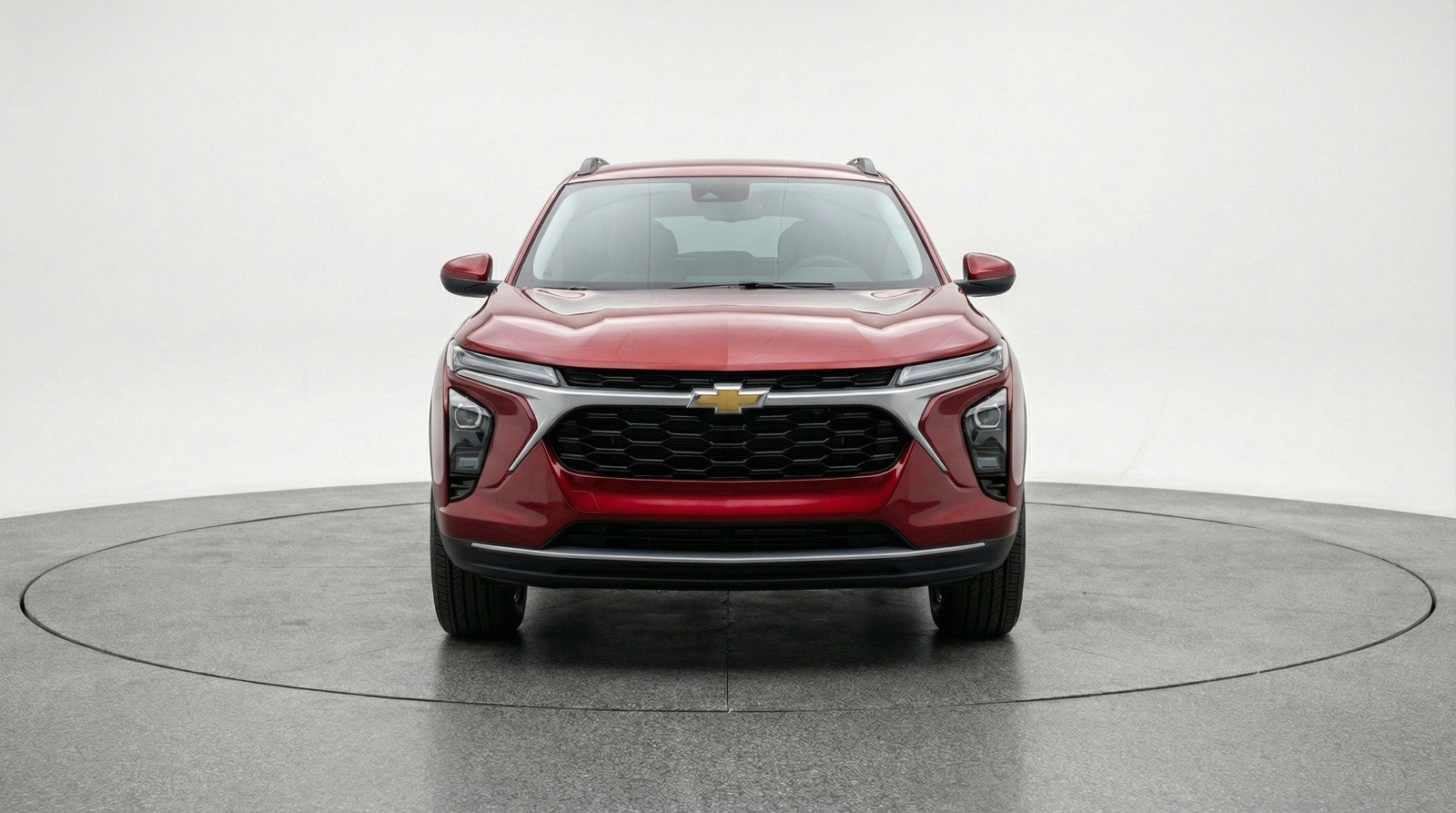 Used 2025 Chevrolet Trax LT image 2