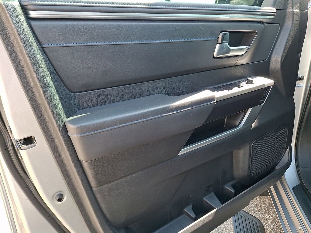 Used 2023 Toyota Tundra Platinum AWD/4WD image 14