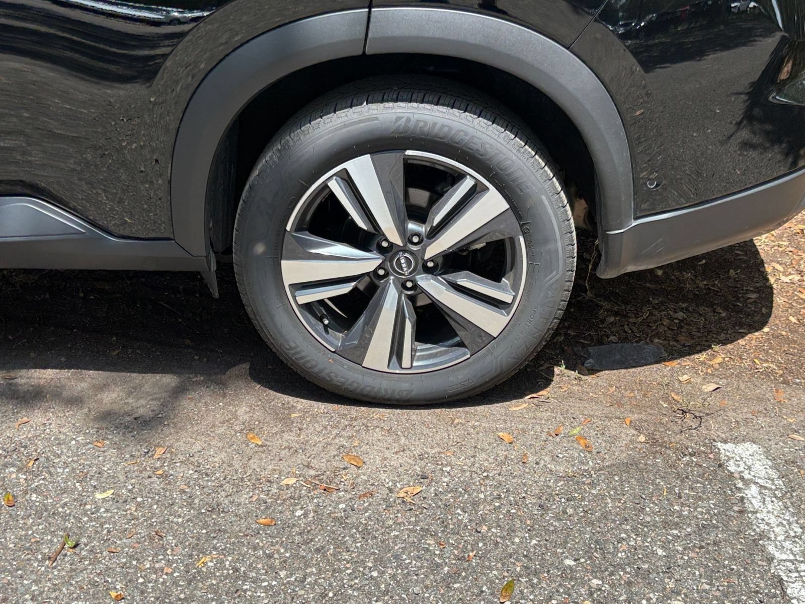 Used 2026 Nissan Rogue SL FWD image 27