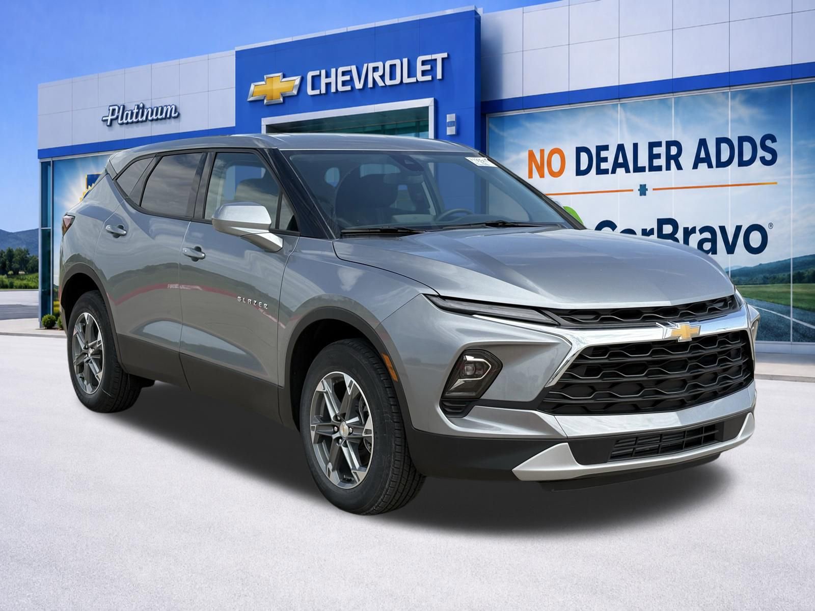 Used 2025 Chevrolet Blazer LT AWD/4WD image 1